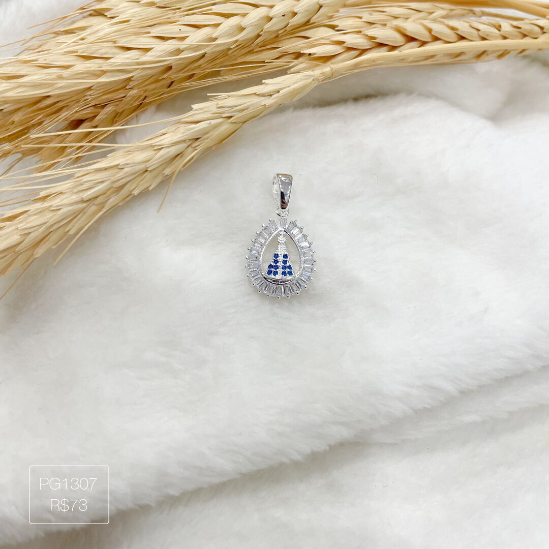 Pingente N. S. Aparecida Gota Baguetes Cristal Prateada